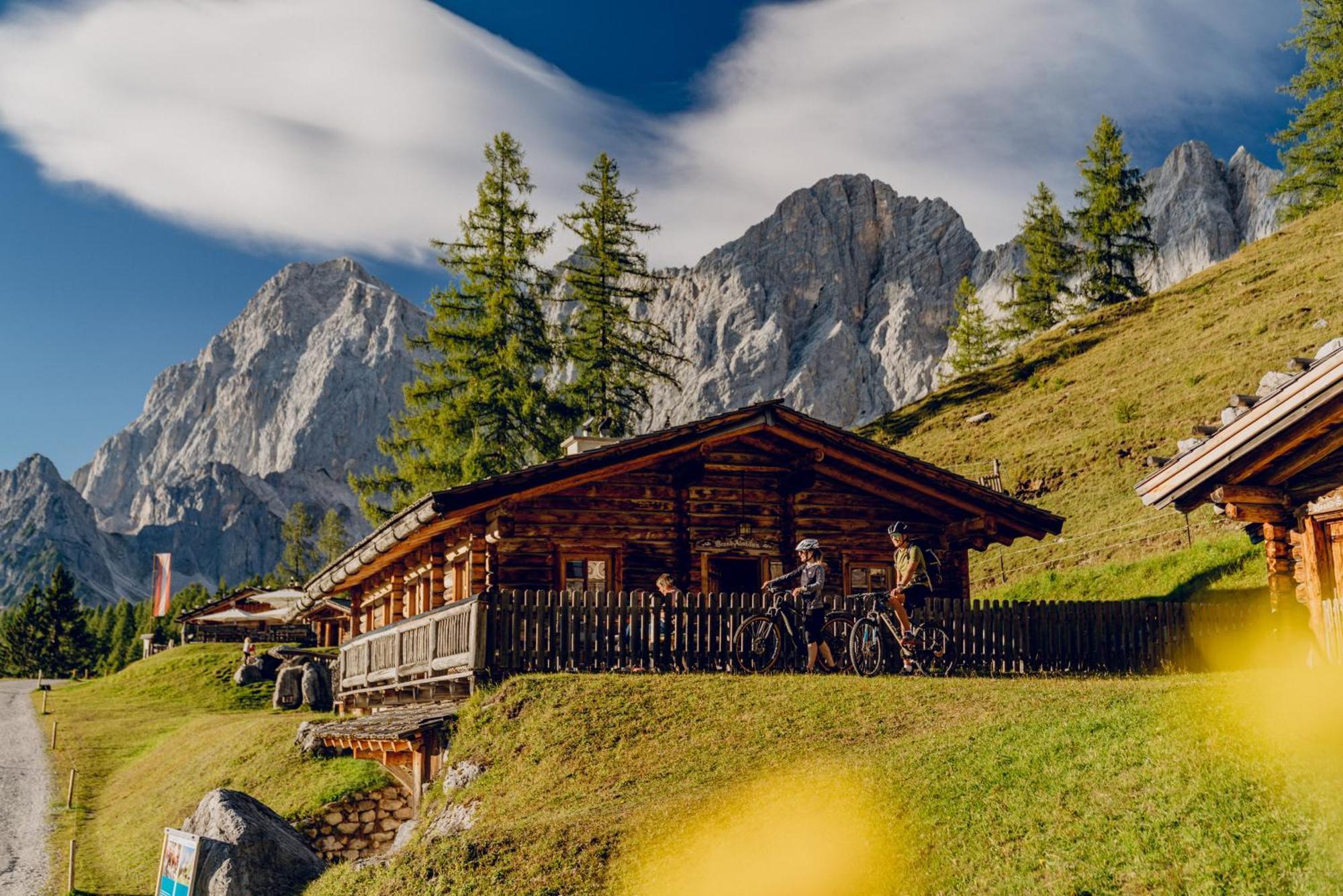 Brandhof - Chalet Am Berg Ramsau am Dachstein Bagian luar foto
